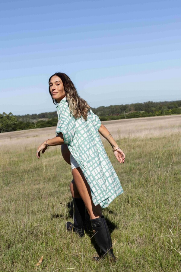 Camisa Maternal Pupa – Viscosa suave con bolsillos prácticos Estampa Verde