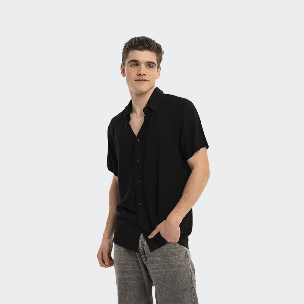 Camisa Reef de Manga Corta Lisa - Negro 