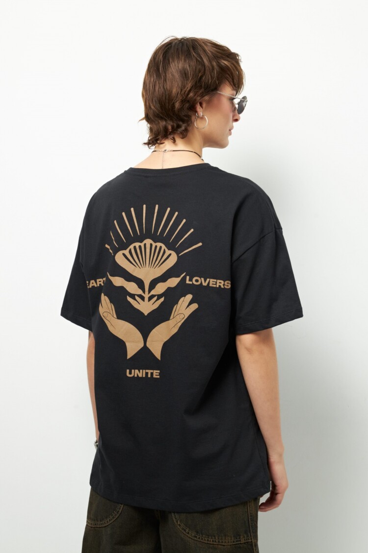 REMERA POLES Negro