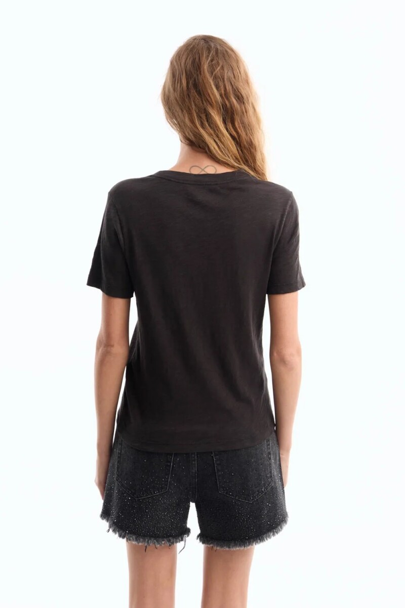 REMERA ARUBA Negro