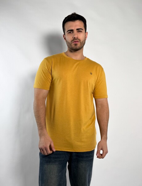Remera Timo Mostaza