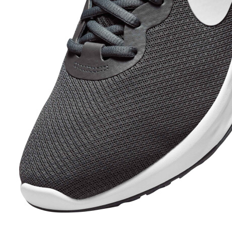 NIKE REVOLUTION 6 NN Black