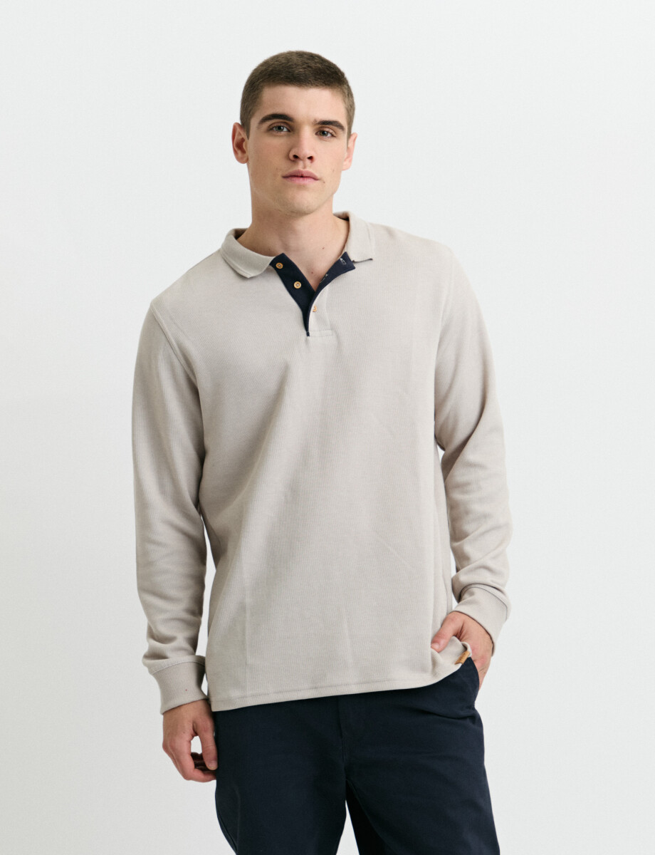 520912 REMERA HARRY Beige