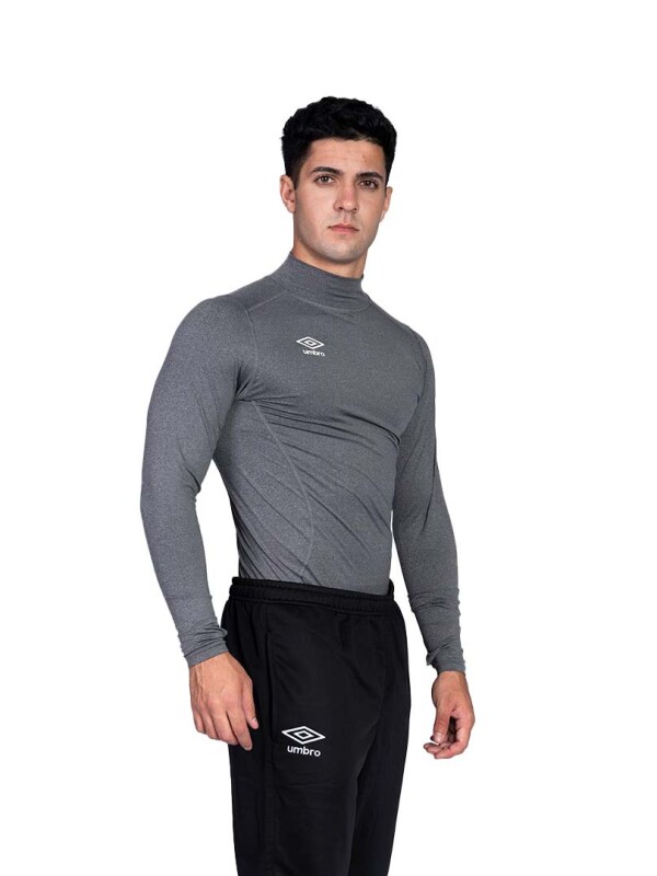 Remera Térmica Umbro Hombre 005