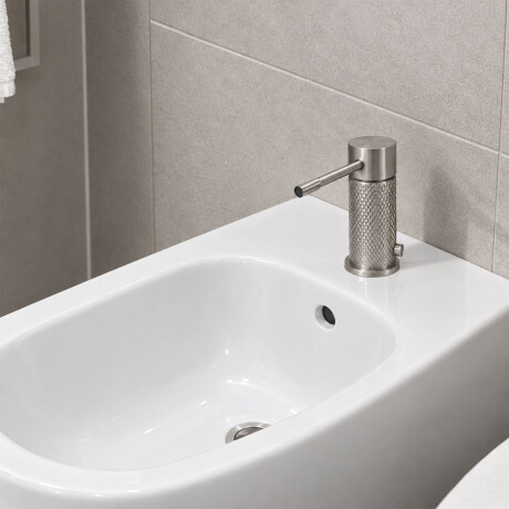 BIDET CUERPO LABRADO NICKEL SATINADO-CEPILLADO SIGNATURE GRIS-BRUSHED NICKEL