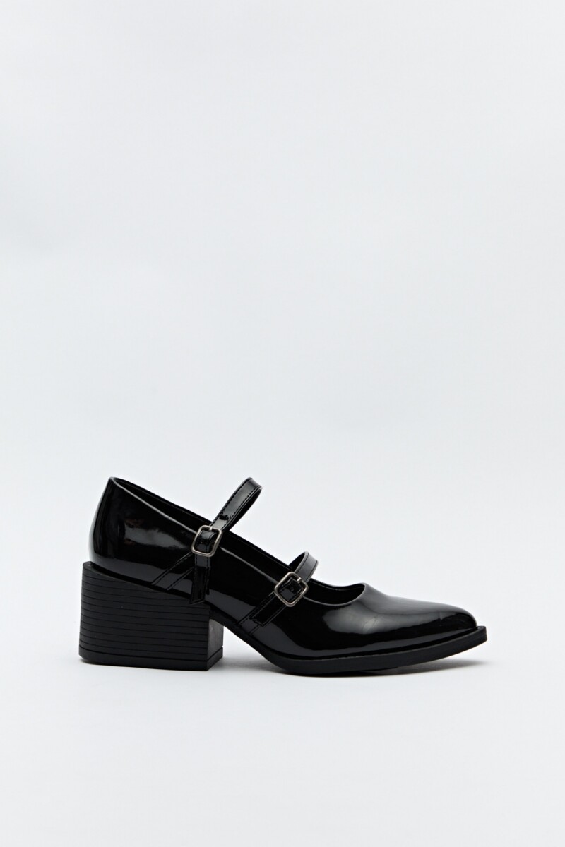 ZUECO NUVUS Charol Negro