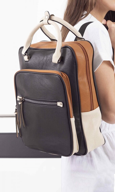 MOCHILA CARACAS NEGRO SUELA Y ARENA