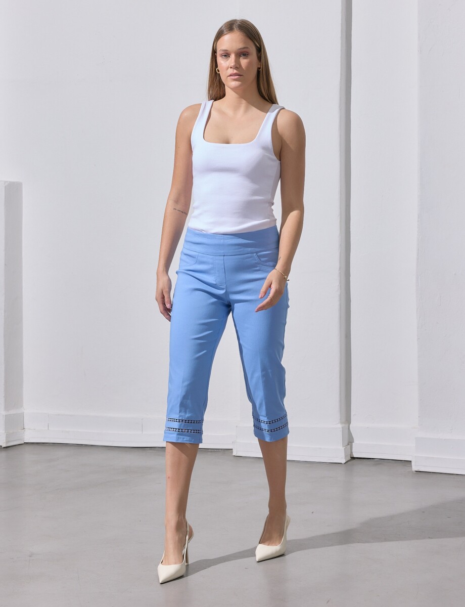 Capri Puntilla - Celeste Oscuro 