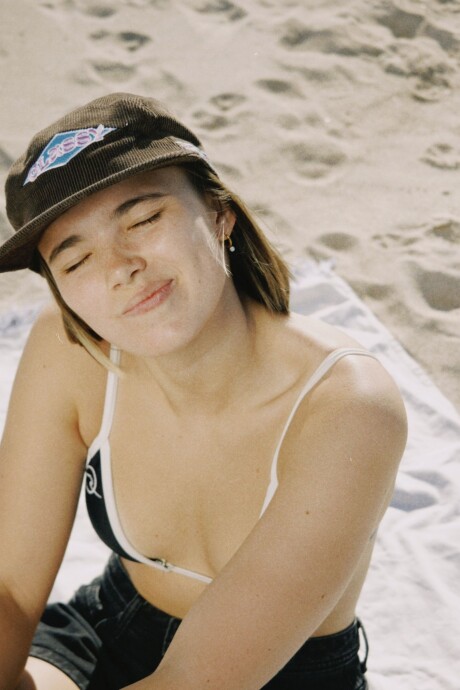 Roots 5 Panels CAP / GRIS Roots 5 Panels Cap / Gris