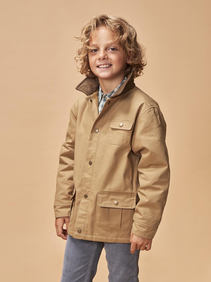 Campera Encerada Con Cuello Camel