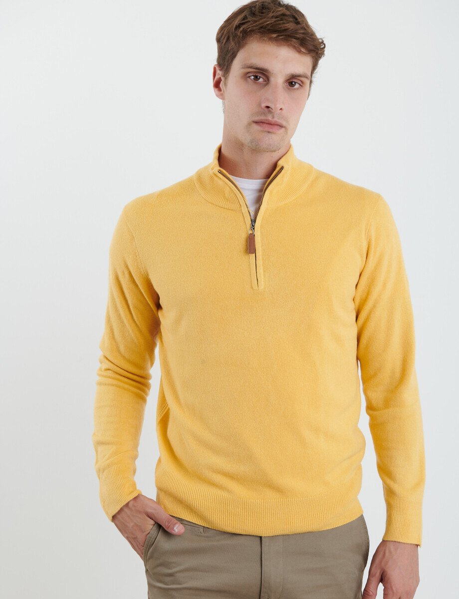 470415 REMERA HARRINGTON LABEL Amarillo