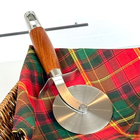 Cortador de Pizza de Acero Inoxidable con Mango de Madera Cortador de Pizza de Acero Inoxidable con Mango de Madera