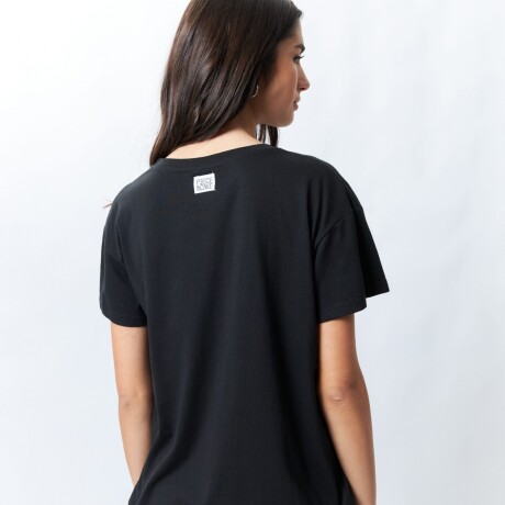 REMERA RIACHE Negro