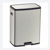 Cubo Pedal 45 Lts. - Tapa Cierre Suave - 94544/445 Cubo Pedal 45 Lts. - Tapa Cierre Suave - 94544/445