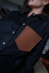 Pocket Shirt Negro Cuero
