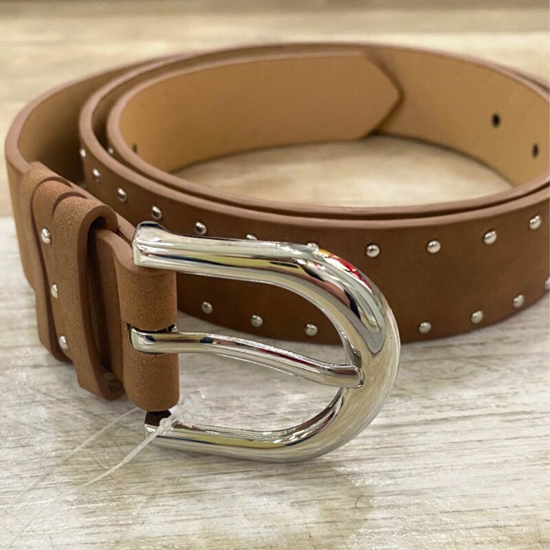 Cinto cuerina con tachas Brown