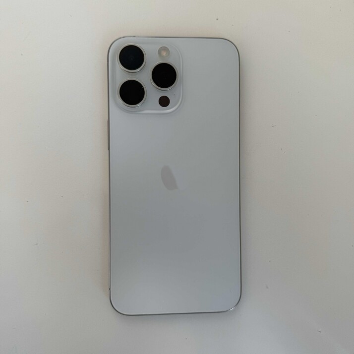 iPhone 15 Pro Max 256GB - White Titanium iPhone 15 Pro Max 256GB - White Titanium