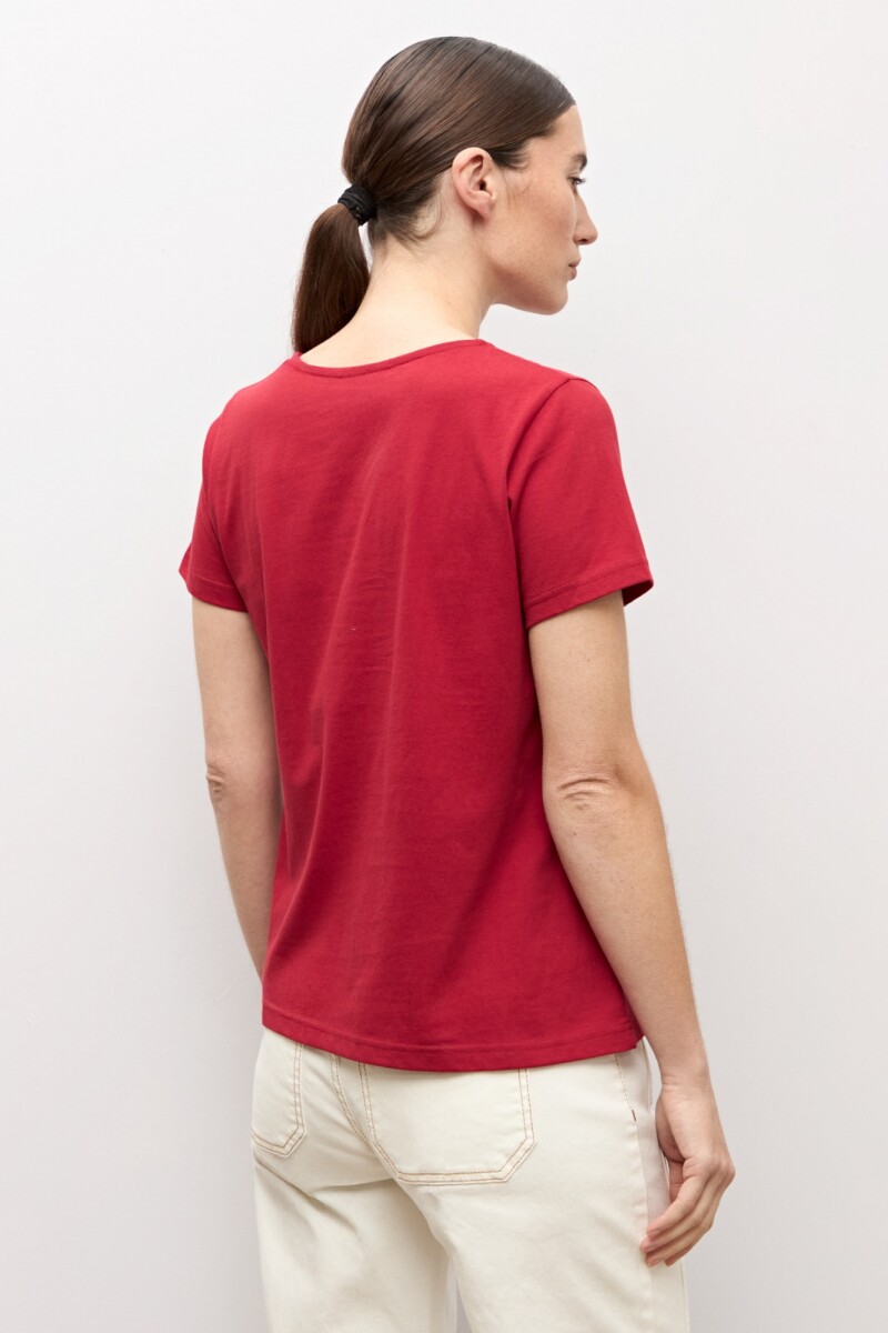 Remera puff print carmesí