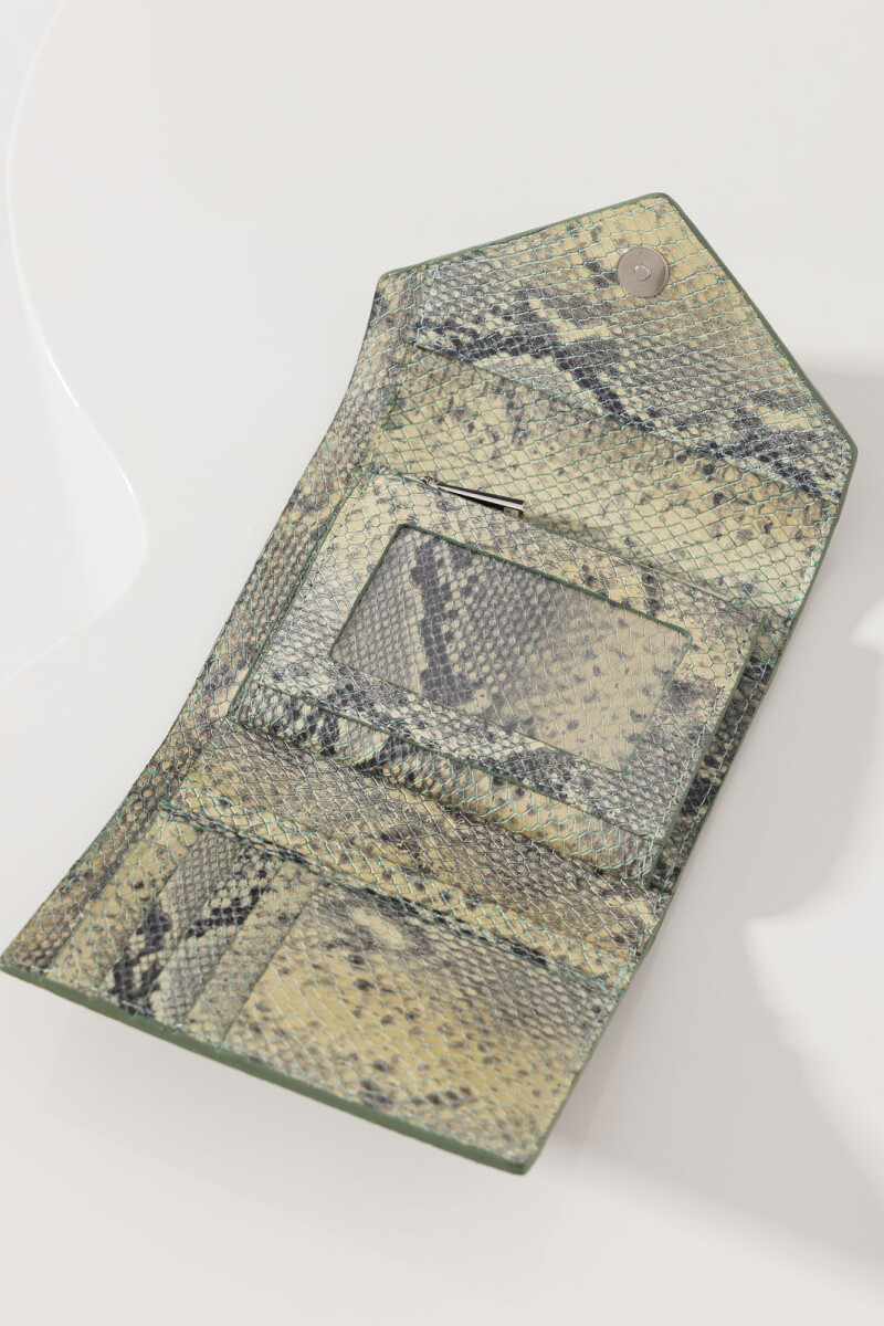 BILLETERA LIPSTICK FLAP Verde