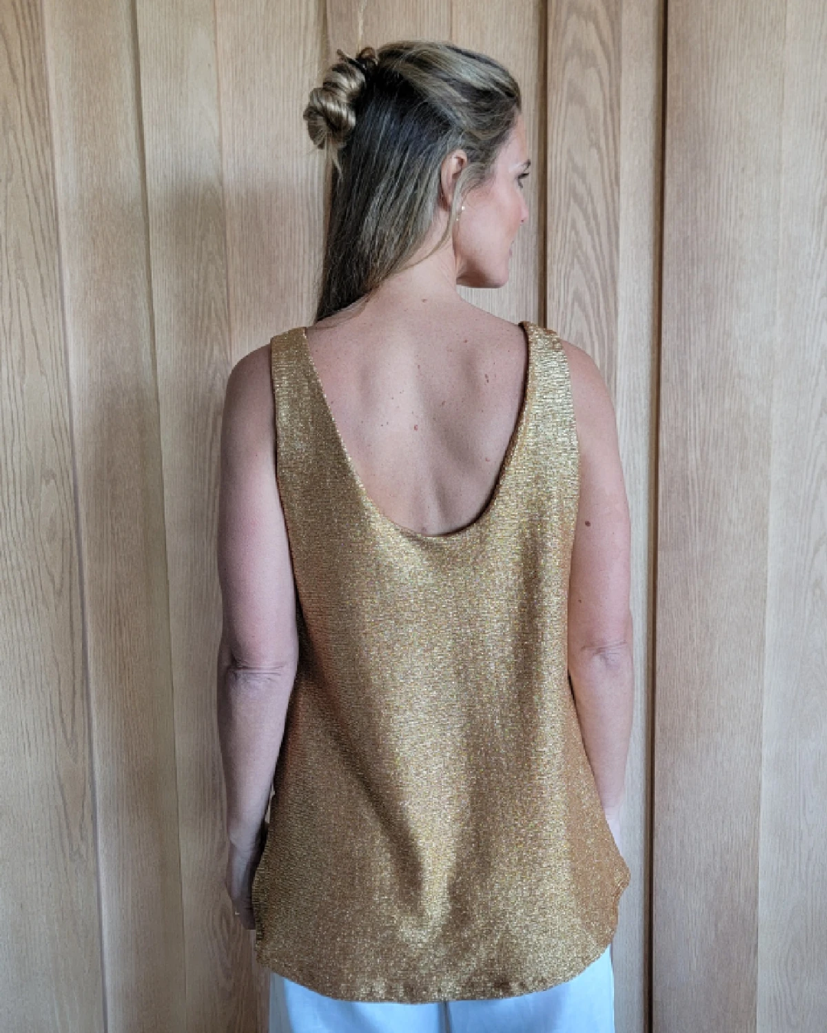 Musculosa Night dorado 1