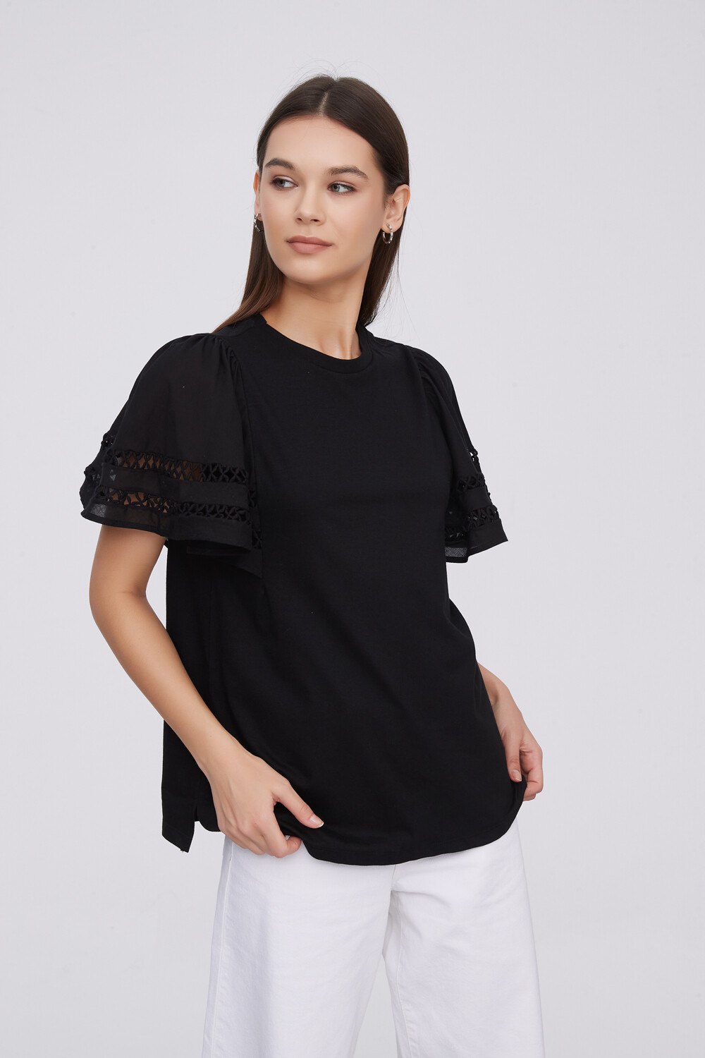 Remera Wehilani Negro