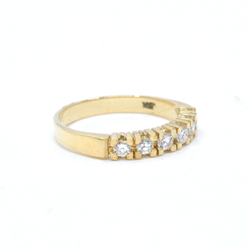 Anillo en oro 18k amarillo y brillantes Anillo en oro 18k amarillo y brillantes