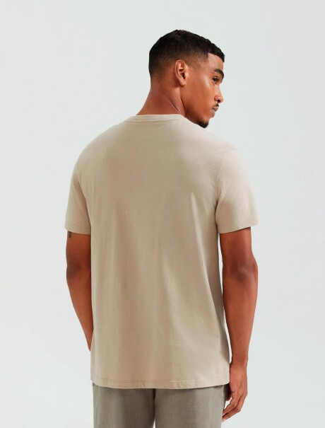 CAMISETA BÁSICA MANGA CORTA CUELLO EN V BEIGE