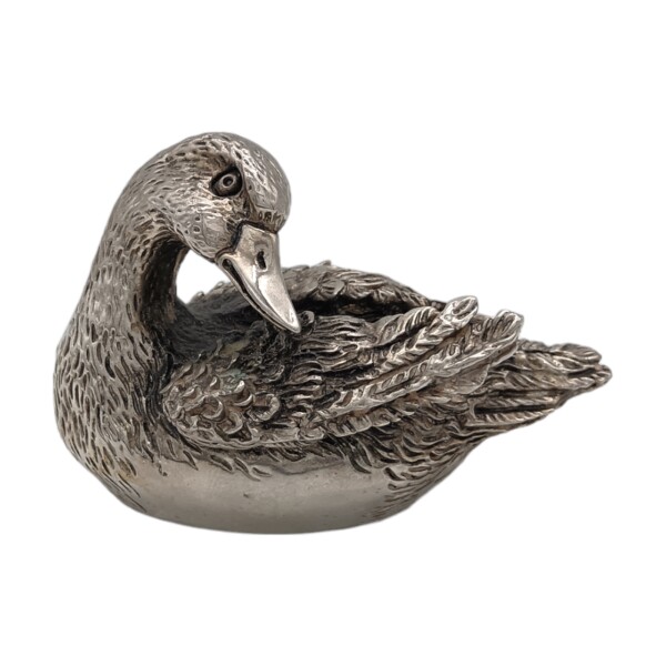 ADORNO PELTRE PATO 02 Plateadouniforme
