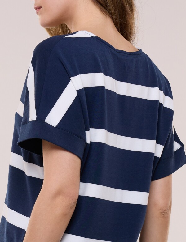Remera Marinera Escote V AZUL