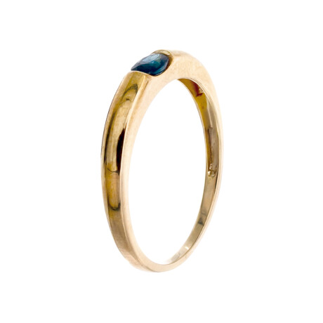 Anillo de oro 9 ktes con zafiro azul natural. Anillo de oro 9 ktes con zafiro azul natural.