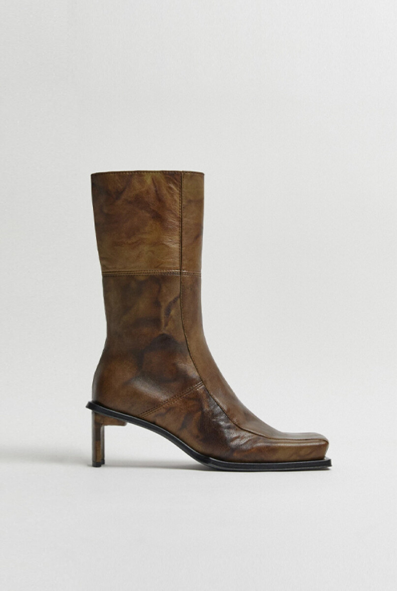Amparo Brown Ankle Boots - Brown 