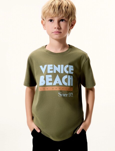 CAMISETA INFANTIL CON ESTAMPA VERDE
