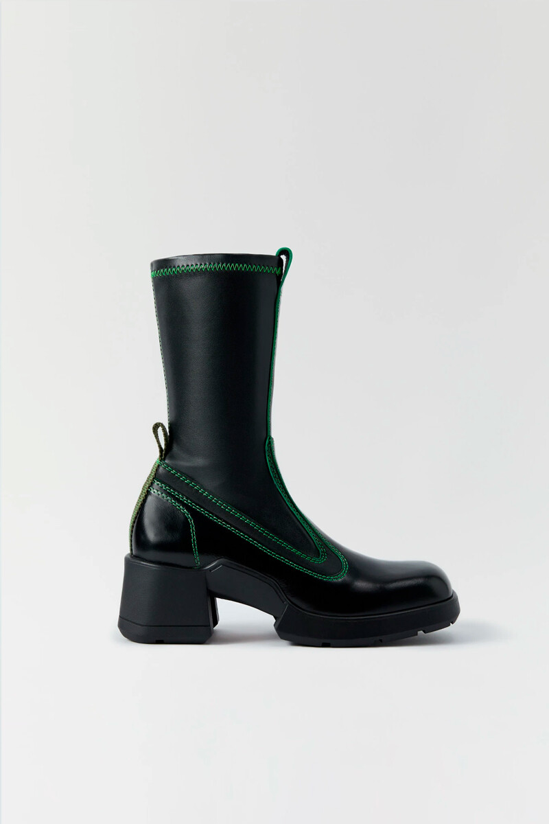 Trevi Black Boots - Black 