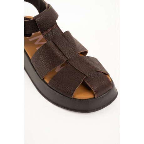 Sandalia Cangrejera Con Plataforma Chocolate