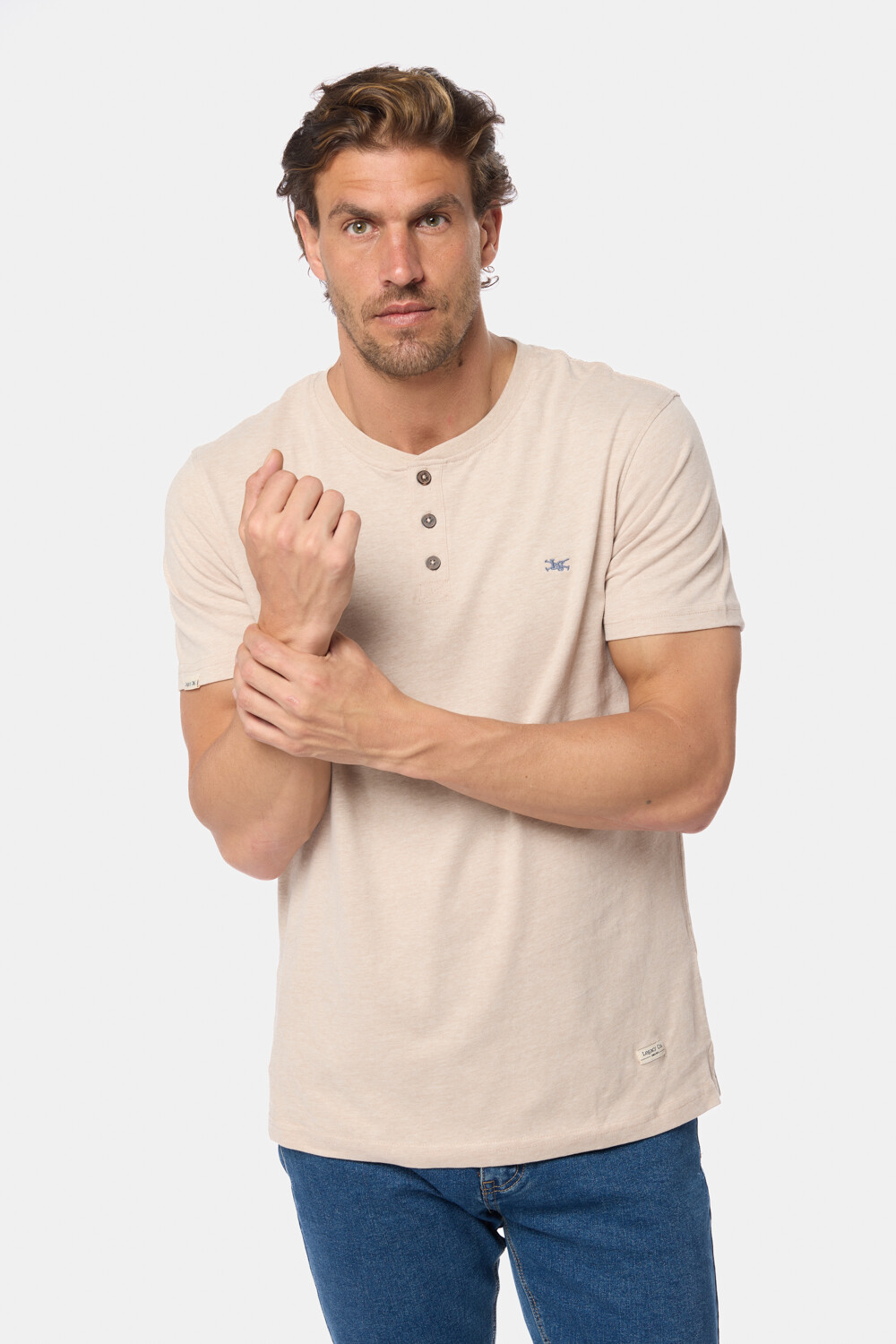 REMERA LISA CUELLO MAO Beige