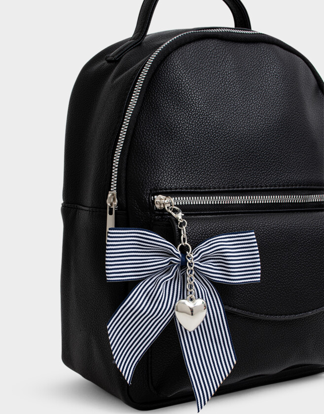 Mochilas Urbanas Romántico Mochila Con Charm - Negro