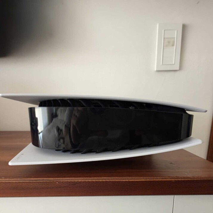 Play Station 5 - 825GB Play Station 5 - 825GB