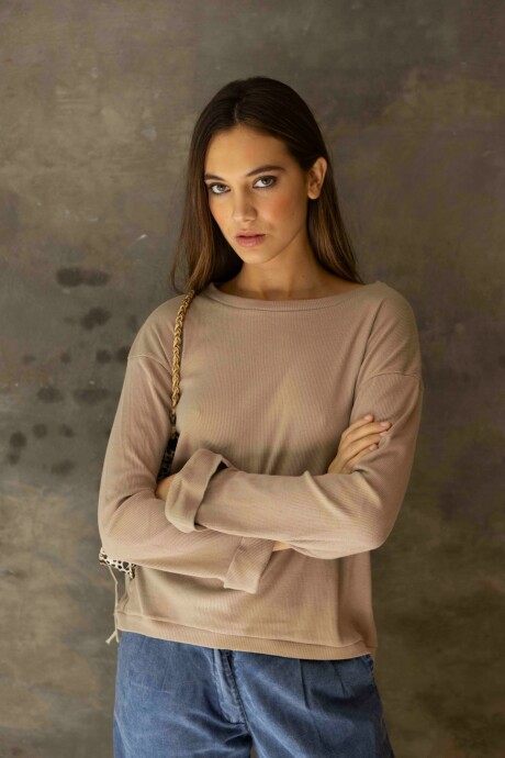 Comfortable T-shirt Beige