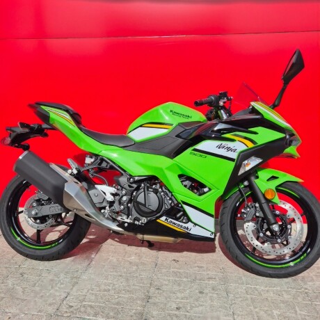 Kawasaki Ninja 500 ABS Verde