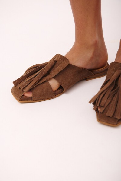 ZUECO BARRO Choco Gamuza