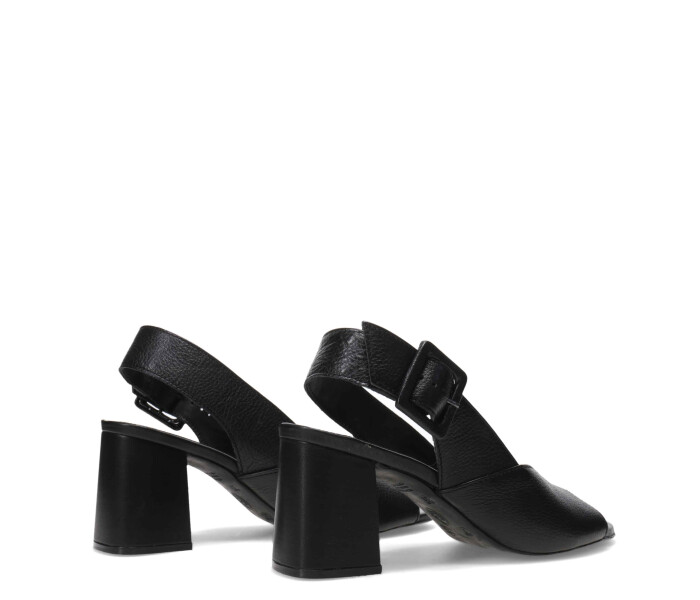 Sandalia con pulsera Preto