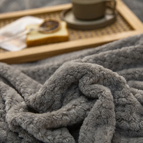 Set Invierno Manta Frazada Polar 2Pzas + Calienta Cama CuorI Gris