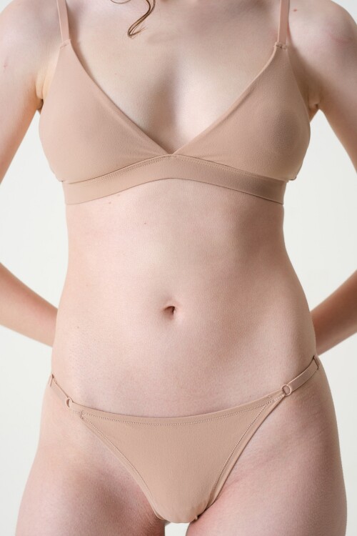 Tanga Soft Touch Tostado