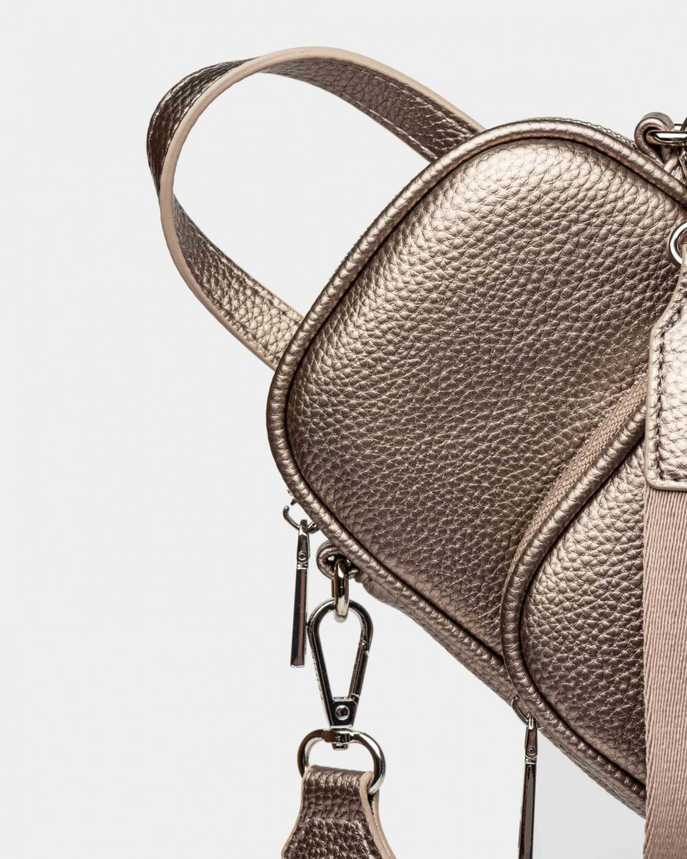 Porta Celular Baby Donna En Efecto Cuero Graneado Metalizado