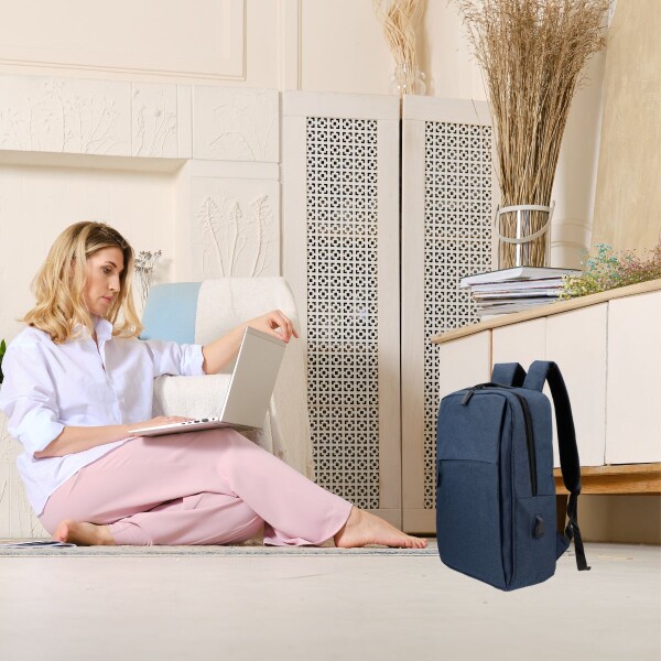 Mochila Urbana Para Laptop Notebook Portatil Con Salida Usb LAP004 Mochila Urbana Para Laptop Notebook Portatil Con Salida Usb LAP004