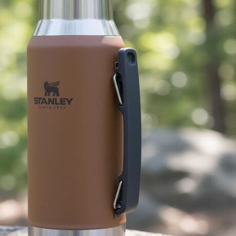 Termo y Mate 2 en 1 Stanley Classic Mate-System 1.2L Toast