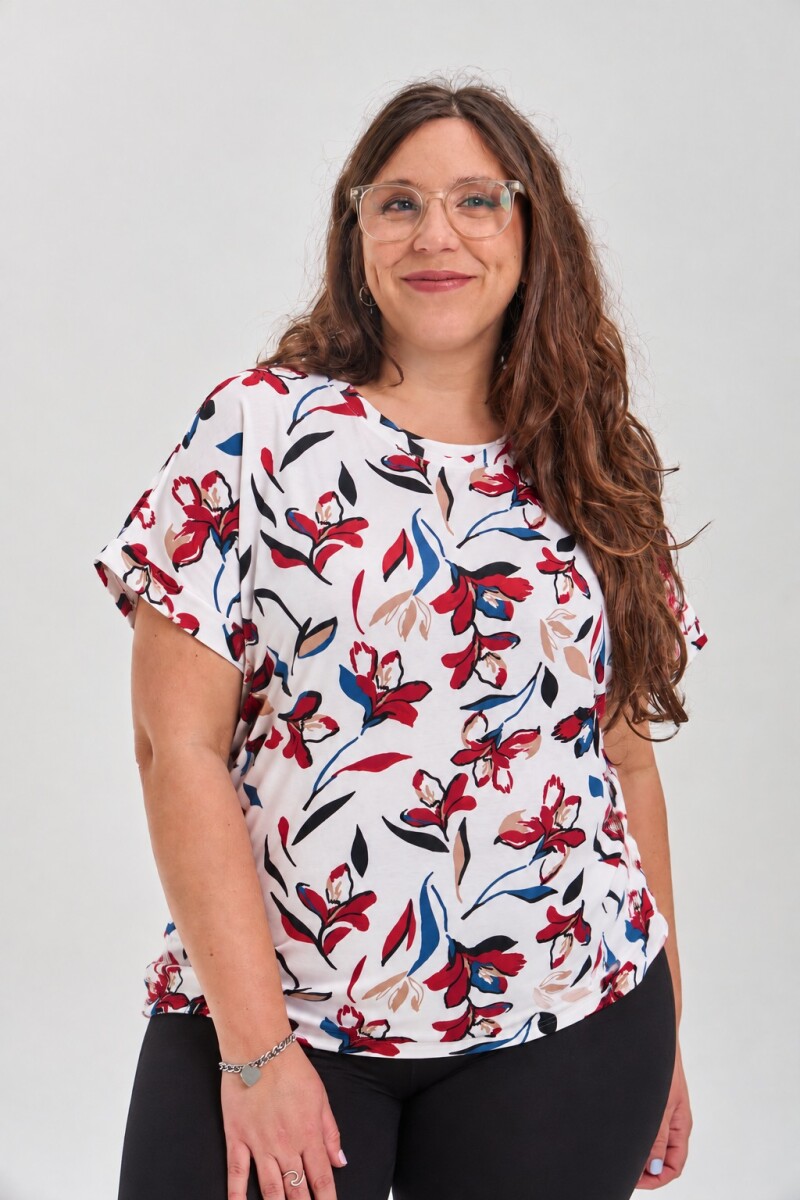 Remera Matilde - Blanco flor 