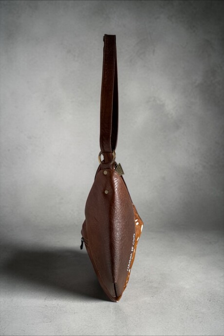 Cartera Gema Chocolate Combinada Con Print Y Arte Cartera Gema Chocolate Combinada Con Print Y Arte