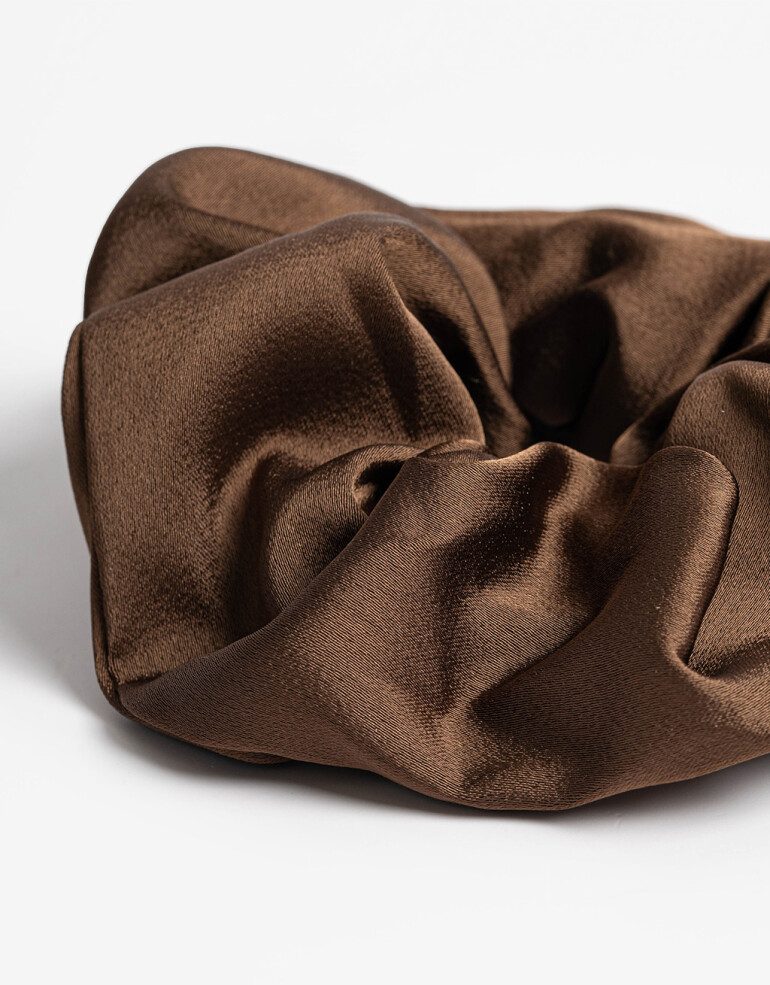 Skunzies Lisas Scrunchie Satén Chocolate - Marron Chocolate