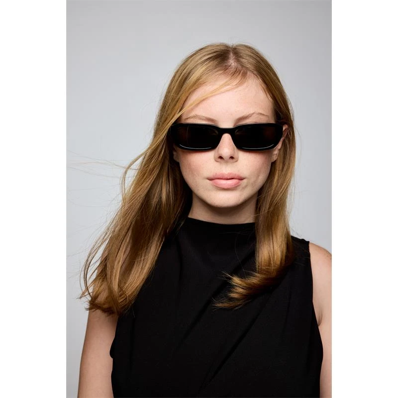 Prada B06 16k-08z